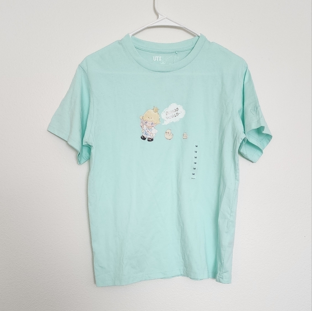 Uniqlo × Dimmo World Kids Ligjt Green Graphic Tee Size 160/ 13-14Y Unisex